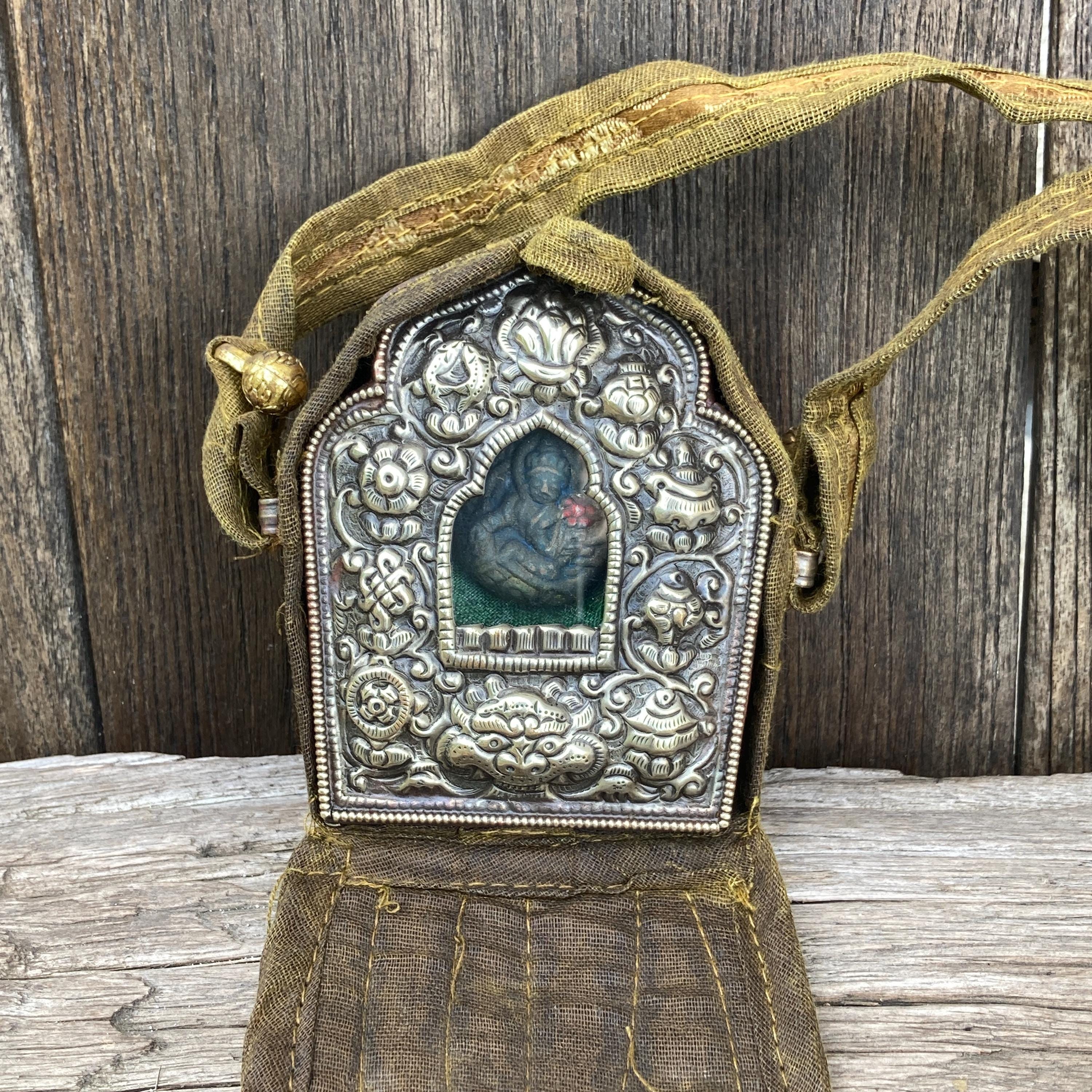 Ghau - Etsy 日本