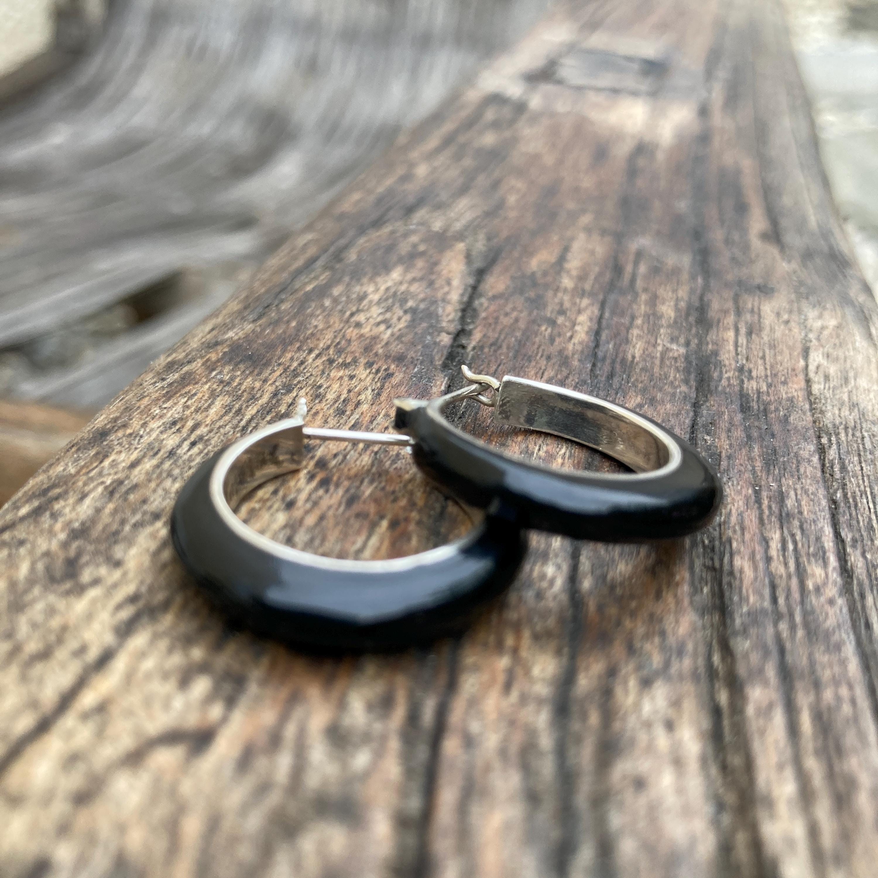 Black Seashell Silver Hoop Earrings Jewelry