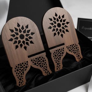 Arco con patrón islámico SVG: Soporte plegable de madera para el Corán (Descarga digital)