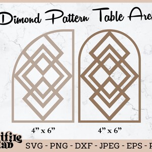 Puede incluir: Dos diseños de arcos de mesa con patrón de diamantes beige. Uno es un semicírculo, el otro un arco completo. Cada uno mide 10,16 cm x 15,24 cm. El texto dice "Dimond Pattern Table Arch" y "cuifile lab". Los formatos de archivo incluyen SVG, PNG, DXF, JPEG, EPS y PDF.