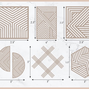 Pode incluir: Seis peças de decoração de parede geométricas em cor castanho claro com um padrão listrado. As peças são de várias formas, incluindo quadrados, círculos e um hexágono. As peças têm um tamanho de 2,5 polegadas, 3 polegadas, 3,5 polegadas e 4 polegadas.