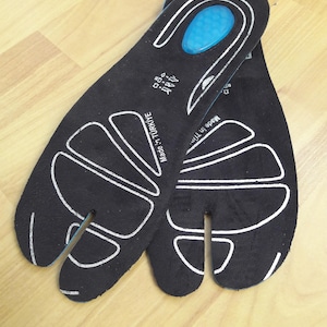 Orthopedic suede insoles for jika tabi boots, Gel comfort system for tabi shoes, tabi pumps and slippers - Japanese gift for him or her