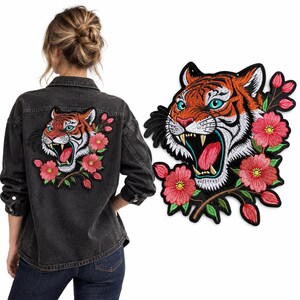 Embroidered Tiger Patch with Plum Blossoms – Fierce Iron-On Appliqué for Jackets, Bags & Streetwear