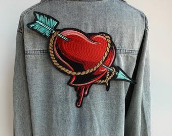 Sacred Heart Embroidered Patch: Arrow & Rope Iron-On Appliqué