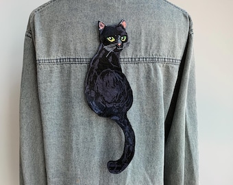 Mystisk svart katt broderad lapp: Häxig gotisk applikation