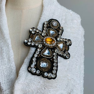 Handgemaakte transparante strass Jesus Cross applique - goddelijke elegantie voor geïnspireerde creaties