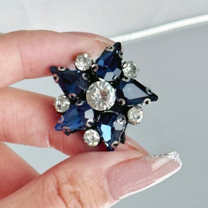 Rhinestone Flowers Patches Mini Floral Round Applique Shiny Badges Supplied for Headwear, Sweaters, Bags Costume Decorative Girly Accessory