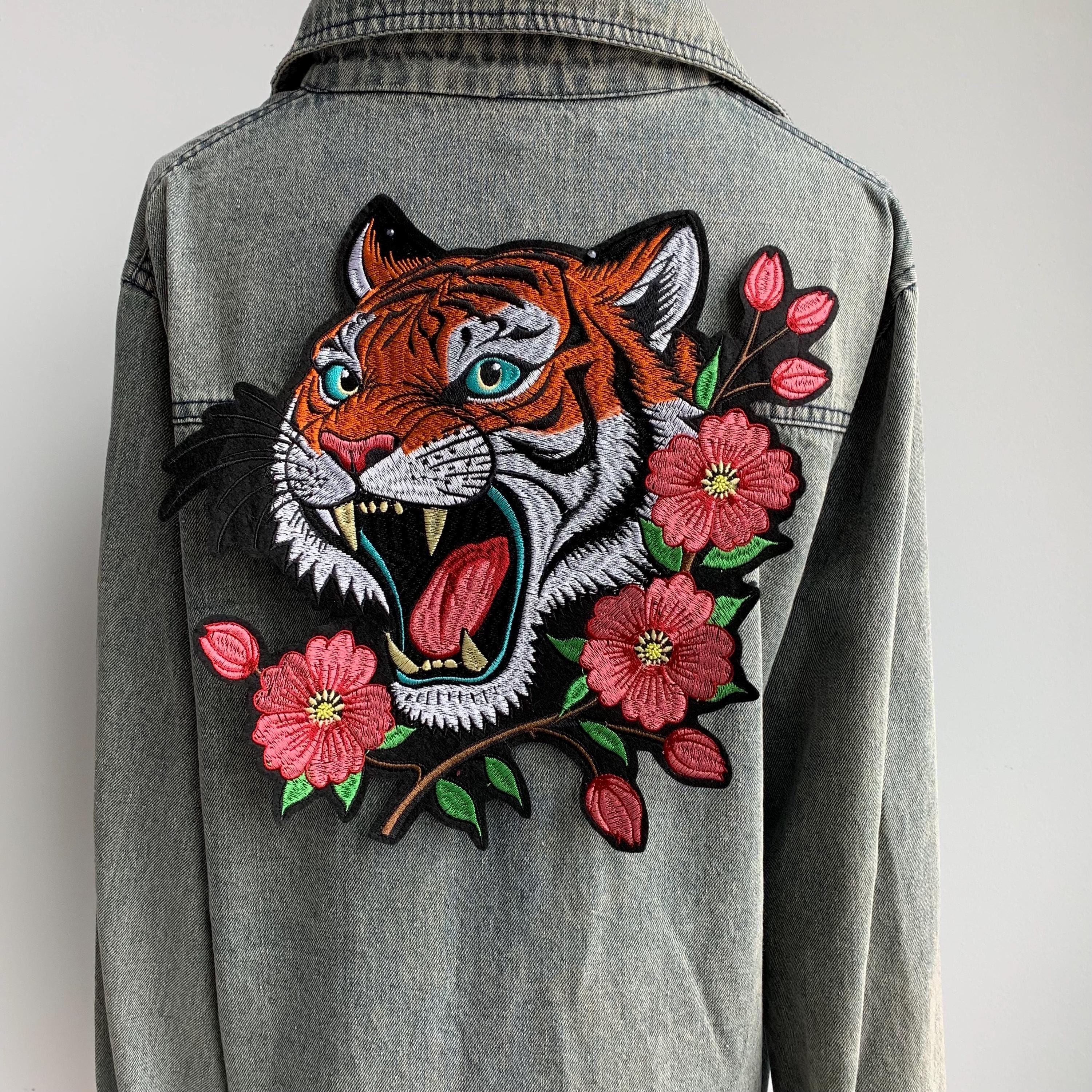 Écusson tigre patch félin animal sauvage piece en tissu brodé à