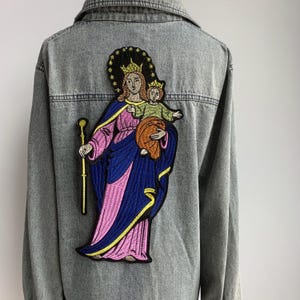 Embroidered Virgin Mary Patch: Catholic Sacred Icon Appliqué