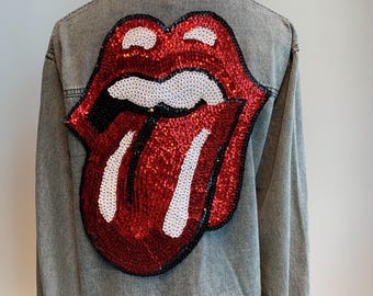 Large Red Sequins Tongue Patch - Sparkly Iron-On Appliqué for Jackets Decoration