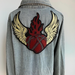 Embroidered Sacred Heart Iron-On Patch - Gothic Religious Symbol appliqué - Angel Wings patch for back