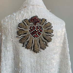 Delicate Beaded Sacred Heart Patches Golden Applique Sew on Crystal Mexican Heart for Brooches Clothes Rhinestone Embroidery Custome DIY