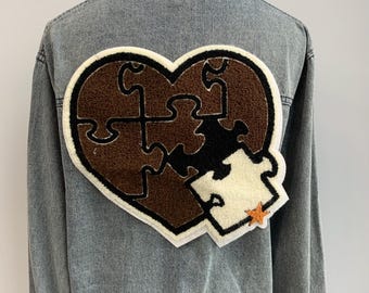Large Puzzle Heart Chenille Patch - Embroidered Appliqué for Clothes