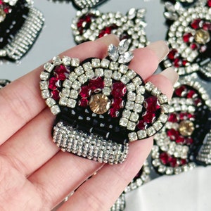 Luxurious Rhinestone Crown Patch Beaded Applique Crystal Diamond for Sweaters, Bags, Coats Sparkling Costume Decoration Handmade DIY Badge