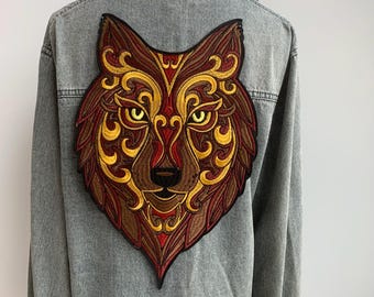 Boho Gestickter Wolf Aufnäher – Braune und Goldene Aufbügler Tier Applikation für Jacken & Taschen