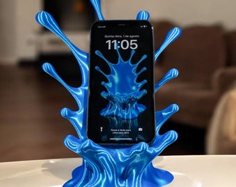 Fluid Art Phone Stand: 3D Printed PLA Charging Station
