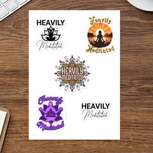 Adesivi Heavily Meditated, confezione da 2, adesivi per auto, adesivi per auto, adesivi in vinile, adesivi per planner, adesivi per laptop, adesivi motivazionali, adesivi per yoga