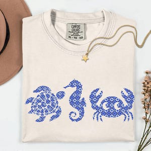 Comfort Colors®  Sea Animal Shirt Ocean Nature Shirt Sealife Ocean Life Tee SeaTurtle Shirt Ocean Gift for Marine Biologist Shirt