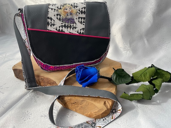 Shoulder bag for women or children