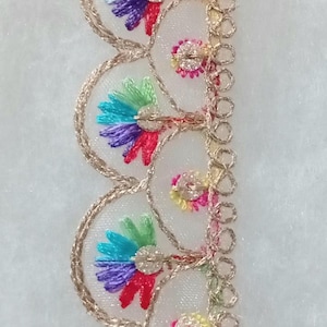 Passamanerie, abbellimenti, vari, colorati, colori, pizzo, lucido, lana, glitterato, zigzag, oro, argento