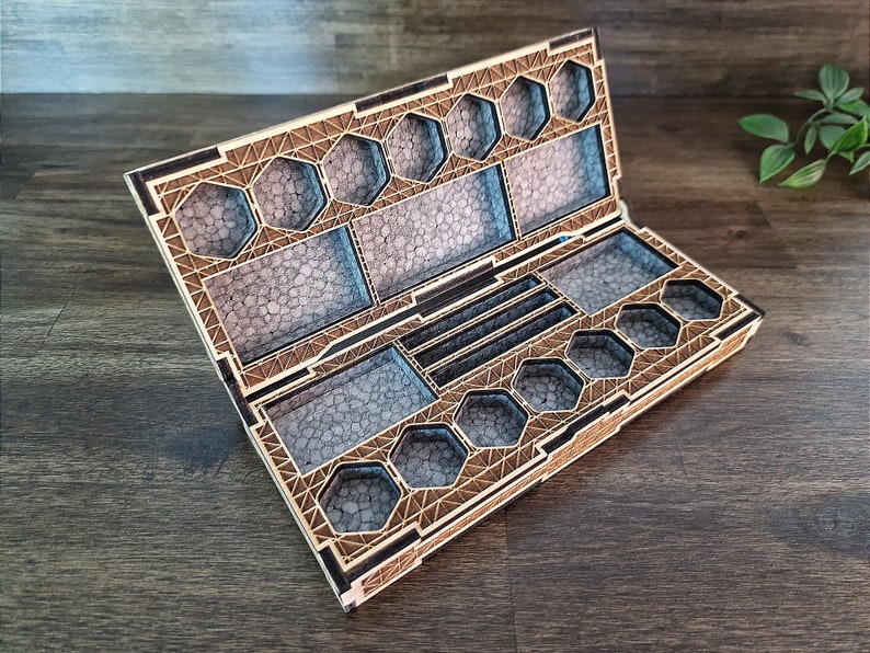 Dnd Dice Box. Dnd Miniature Box. Dungeons and Dragons. 3mm Etsy