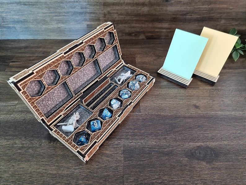 Dnd Dice Box. Dnd Miniature Box. Dungeons and Dragons. 3mm Etsy