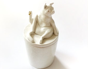 Ceramic white cat, Cat mom gift, Cat lover gift, Ceramic cat sculpture, Candy pottery jar, Cat person gift, Cat lover decor, Cat urn