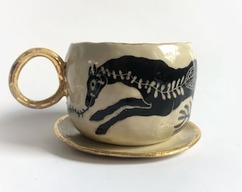Horse lover mug, Horse rider gift, Black horse mug, Farmhouse style mug, Coffee cup with a horse graphic, Collectible artistic mug