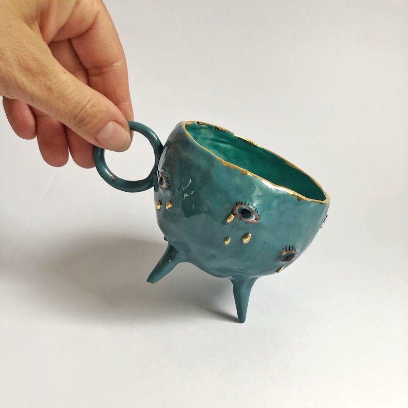tea cup with legs