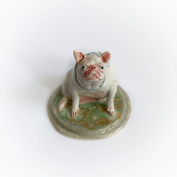 Custom-made dog figurine, Personalized pet statue, A handmade figurine to honor the memory of your beloved dog, Ceramic figurine