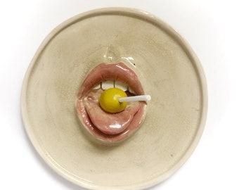 Decorative wall plate, Lesbian wedding gift, Ceramic jewelry dish, Ceramic plate with lips, Ceramic wall decor, Personalized ceramic plate