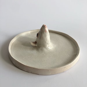 Decoración de pared de ratón, Plato de joyería de cerámica, Decoración de pared de estilo vintage, Centro de mesa de dormitorio, Plato de anillo de cerámica, Regalo para amantes de los ratones imagen 2