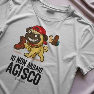 T-shirt “Io non abbaio, agisco” – CaneMalefico | Maglietta divertente unisex in cotone