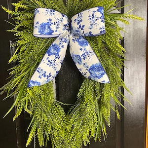 Beaded Fern Grass Wreath for Front Door, Viral Fern Wreath for Front Porch, Blue and White Porch Wreath, Everyday Greenery Wreath, Farmhouse