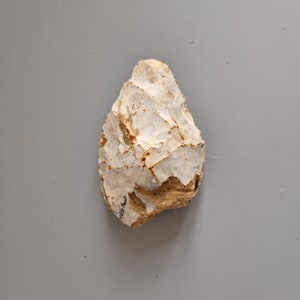 French Pretty Lower Palaeolithic Handaxe from St Front, Dordogne. image 1