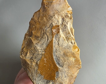 Lower Palaeolithic Acheulean Flint Handaxe. From St Meme, Charente- France