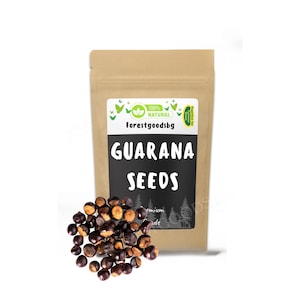 Könnte beinhalten: Ein brauner Papierbeutel mit einem Etikett, auf dem "100% NATÜRLICH Forestgoods.bg GUARANA SEEDS Premium Grade" steht. Der Beutel ist mit braunen und schwarzen Guaranasamen gefüllt.