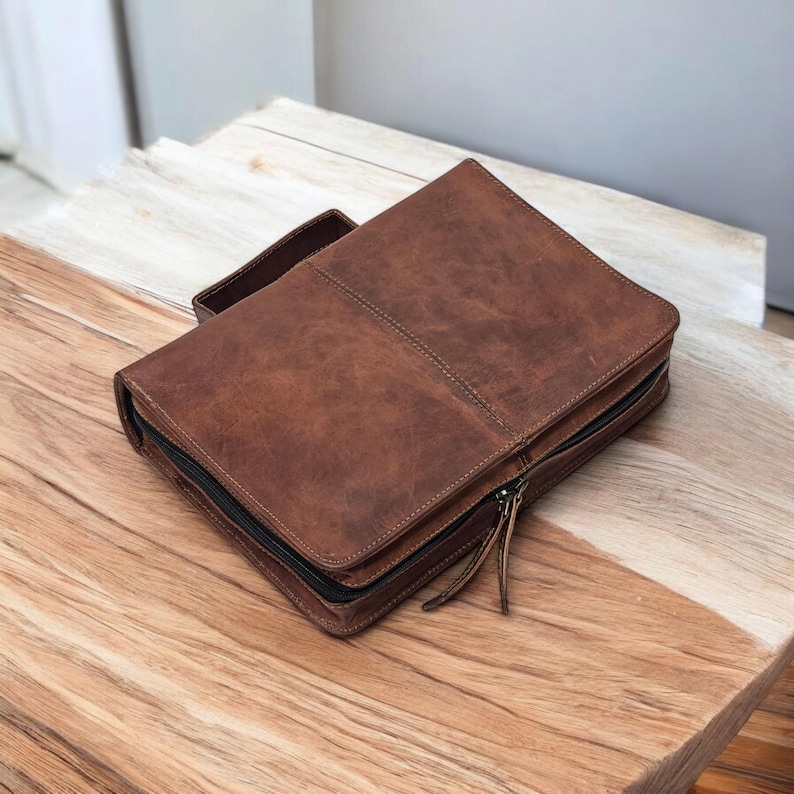 Leather Bible Covers for Men and Women - Top Grain Leather - Genuine Leather Bible Cover with Pockets, Zipper, Bible case - Book Cover - Large Light Brown
