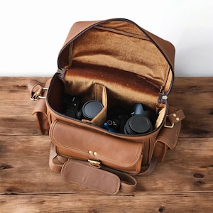 Personalisierte Leder Kameratasche für Frauen Männer Crossbody Kameratasche, handgefertigte DSLR / SLR Kameratasche, Crossbody Bag Geschenk für Fotografen