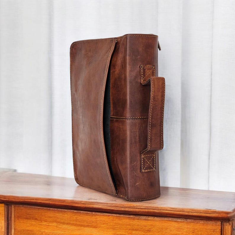 Bible cover with pockets