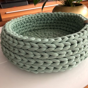 Crochet basket, bread basket, cat basket, utensil basket, decorative basket