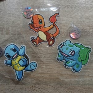 Parches termoadhesivos bordados de Pokémon, Charmander/Bulbizar/Squirtle.