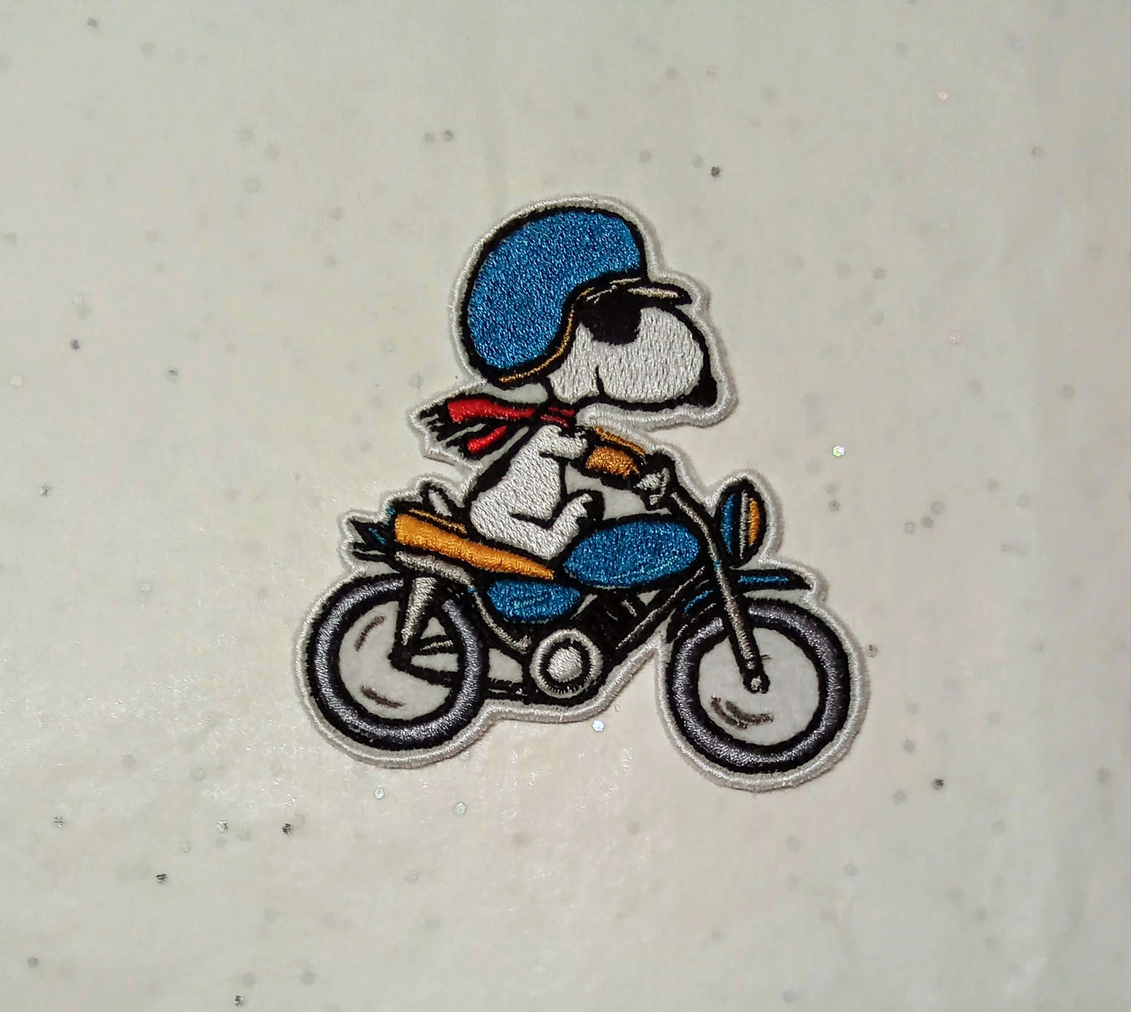 Snoopy motorcycle, cycle, embroidered iron-on patch 8.5 cm x 8.5 cm. Handmade.