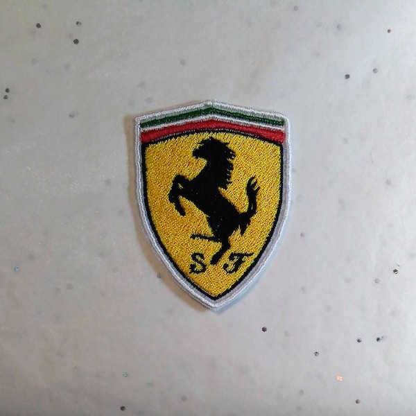 Embroidered iron-on patch, Ferrari crest, prancing horse, motorsport 6.5 cm x 5 cm