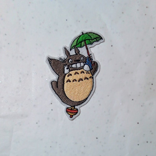 Totoro, embroidered iron-on patch, top quality, umbrella, friends.