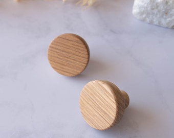 Schubladenknauf aus FSC Eiche: runde Möbelknäufe, Knäufe aus Holz, Knäufe aus Holz für Möbel, Möbelknäufe