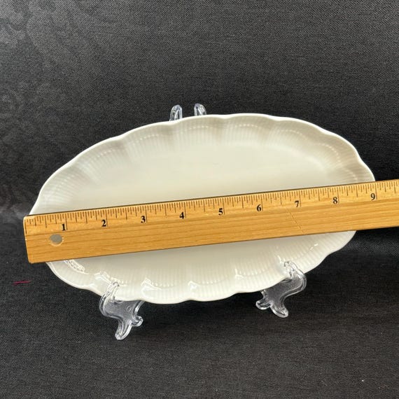 Kaiser Romantica Porcelain Platter: Scalloped Oval Tray, 9” BX1 - Etsy