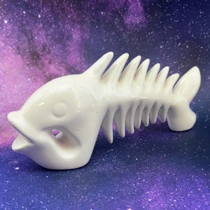 Decorative Ceramic Skeleton Fish Glossy White | Statue Figure