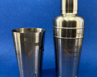 Vintage 24 Unze Edelstahl Swivel Cocktail Shaker Mixer Ausgießer mit Trinkrezepten