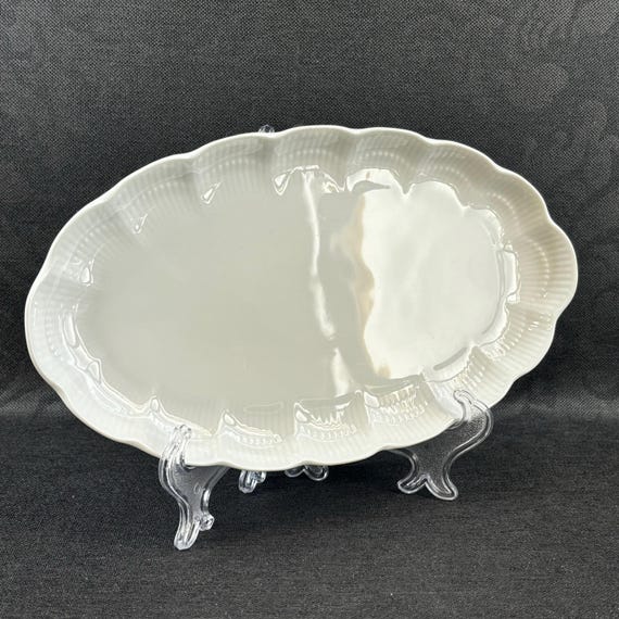 Kaiser Romantica Porcelain Platter: Scalloped Oval Tray, 9” BX1 - Etsy